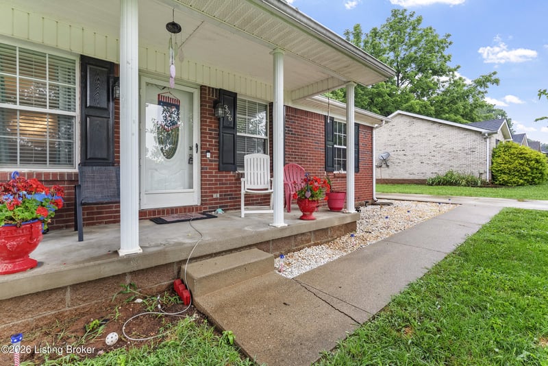 326 Camptown Rd, Bardstown, KY 40004