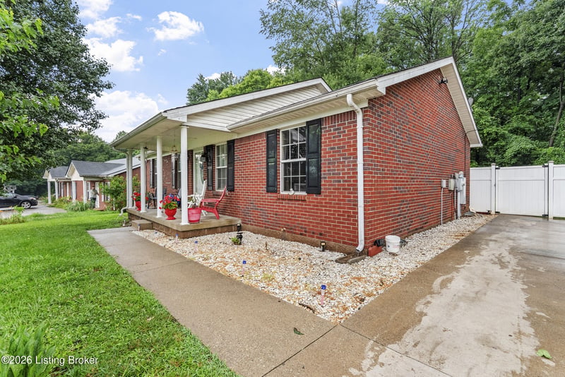 326 Camptown Rd, Bardstown, KY 40004