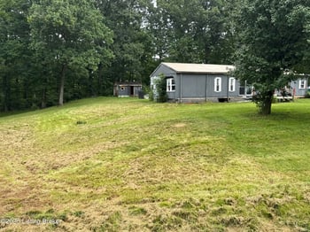 326 Dogwood Cir, Taylorsville, KY 40071