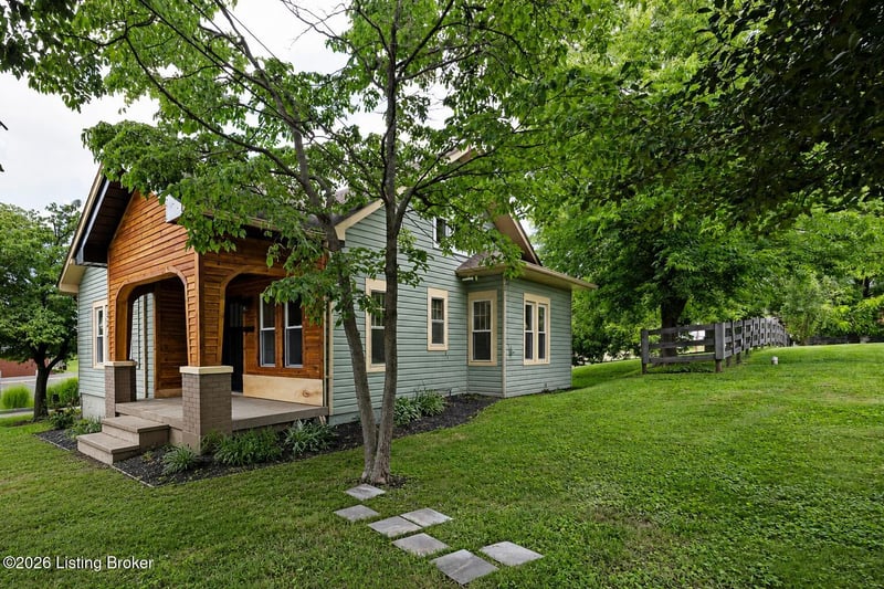 327 W Main St, Springfield, KY 40069