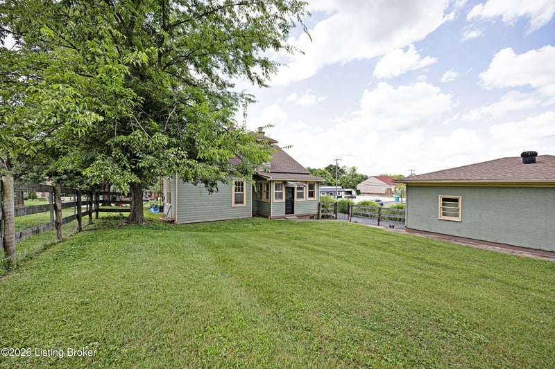327 W Main St, Springfield, KY 40069