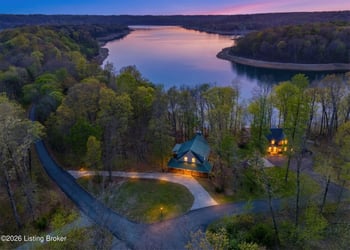 330 Averi Gray Ridge Dr, Mammoth Cave, KY 42259