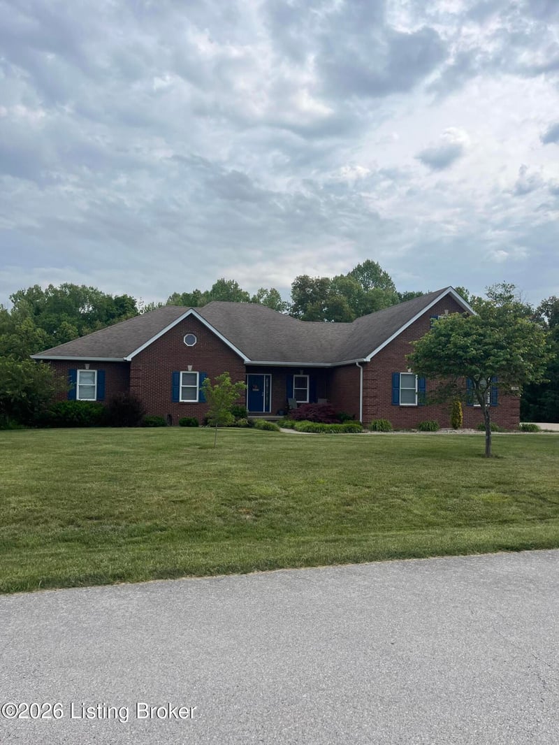 330 Stonebriar Dr, Elizabethtown, KY 42701