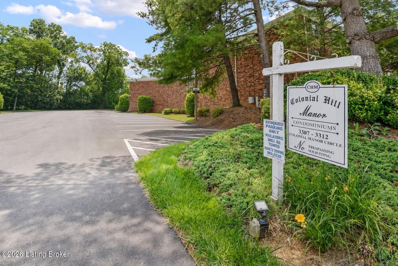 3307 Colonial Manor Cir #6B, Louisville, KY 40218