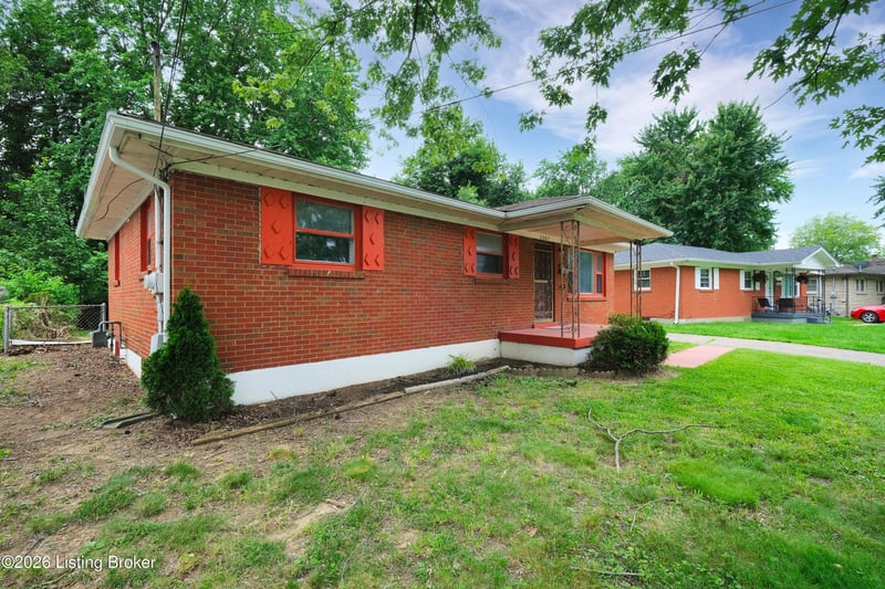 3307 Quinton Dr, Louisville, KY 40216