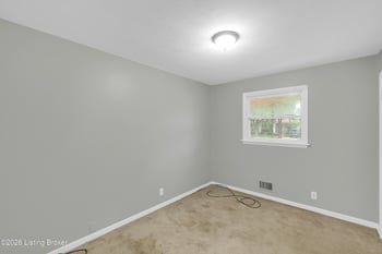 3307 Quinton Dr, Louisville, KY 40216