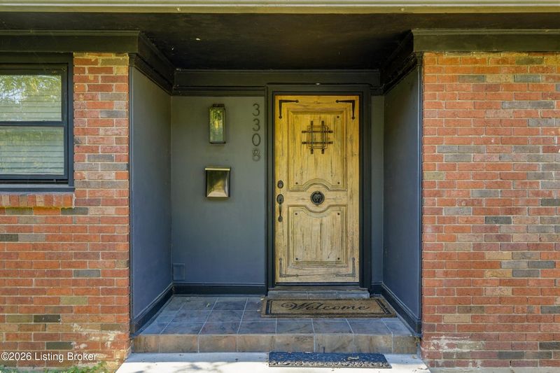 3308 Breaux Dr, Louisville, KY 40220
