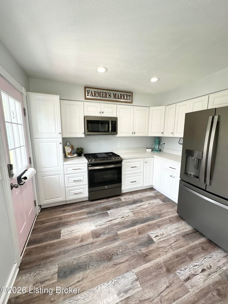3310 Acacia Ave, Shepherdsville, KY 40165