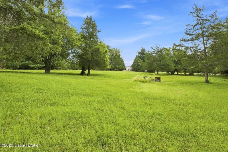 3311 Borowick Cir, La Grange, KY 40031