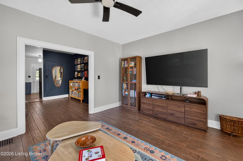 3311 Hikes Ln, Louisville, KY 40220