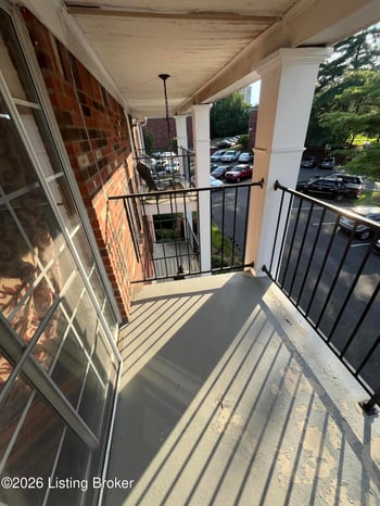 3312 Colonial Manor Cir #6A, Louisville, KY 40218