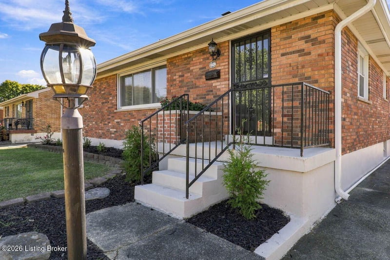 3318 Furman Blvd, Louisville, KY 40220