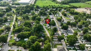 3319 Farnsley Rd, Louisville, KY 40216