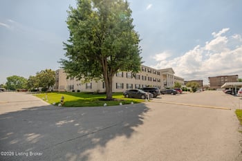332 El Conquistador Pl, Louisville, KY 40220