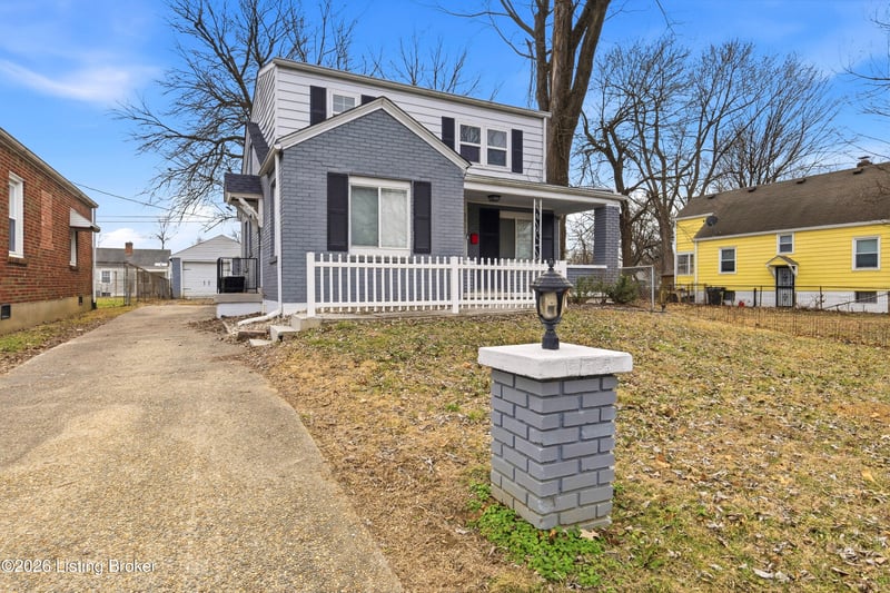 3322 Algonquin Pkwy, Louisville, KY 40211
