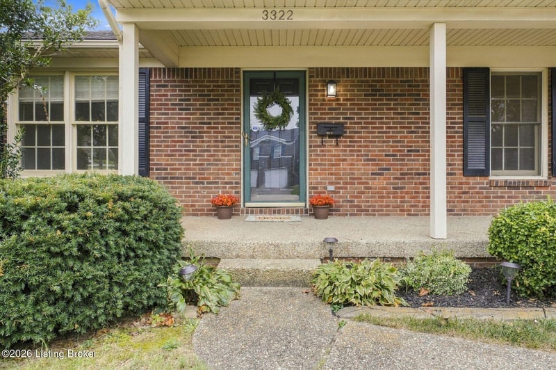 3322 Breaux Dr, Louisville, KY 40220