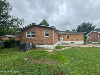 3327 Algonquin Pkwy, Louisville, KY 40211
