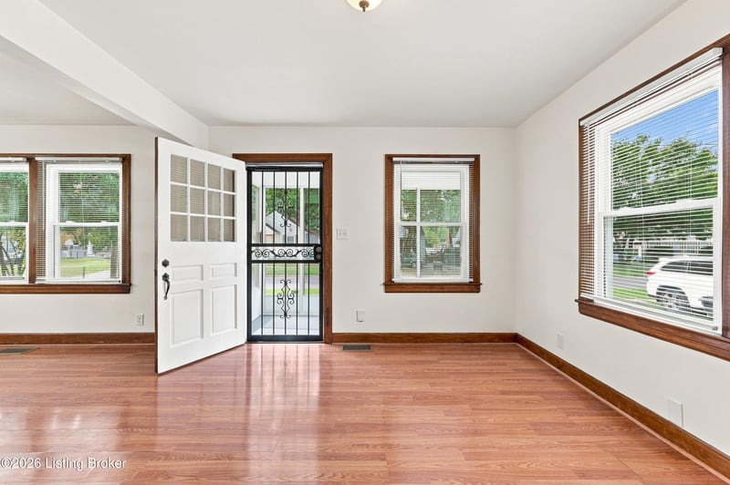 3327 Lester Ave, Louisville, KY 40215