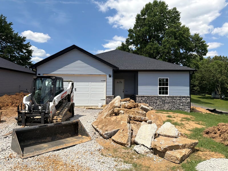 333 B First St, Vine Grove, KY 40175