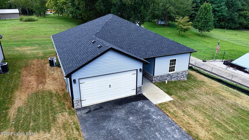 333 B First St, Vine Grove, KY 40175