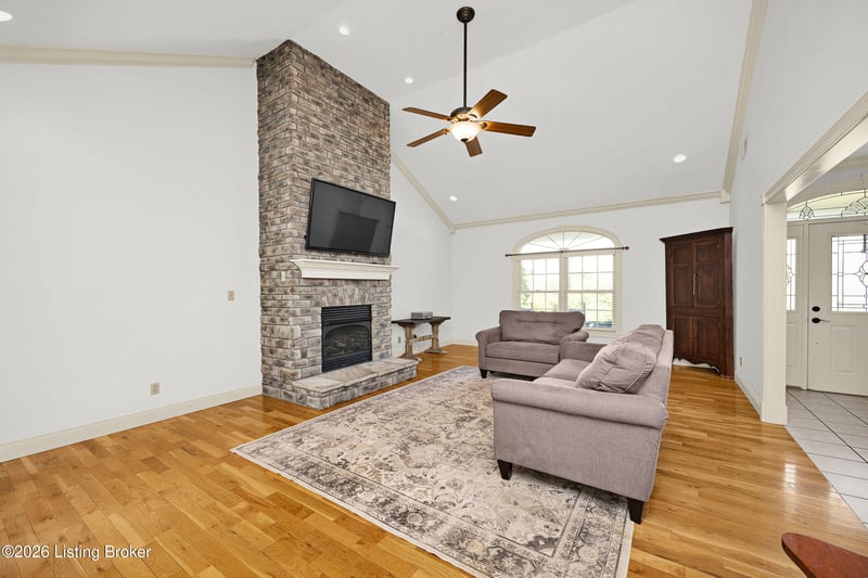335 Loretto Rd, Springfield, KY 40069