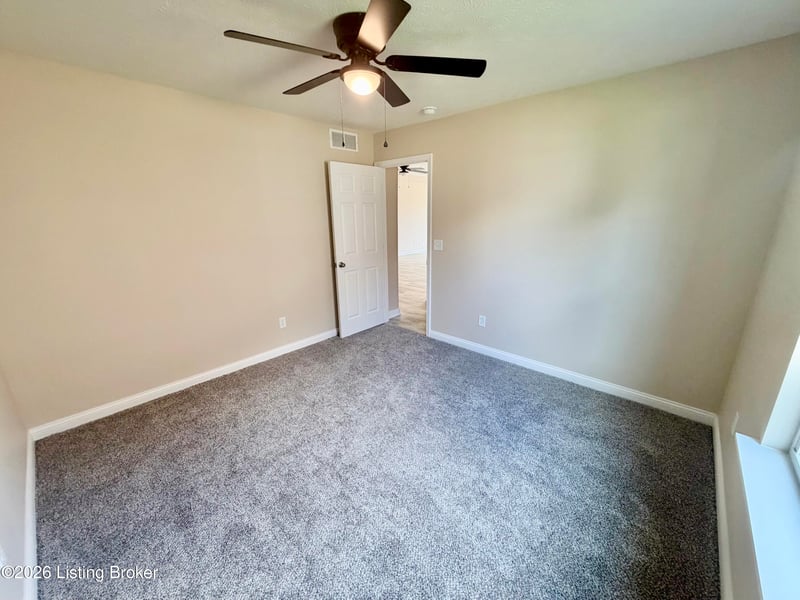 336 Breckinridge Cir, Vine Grove, KY 40175