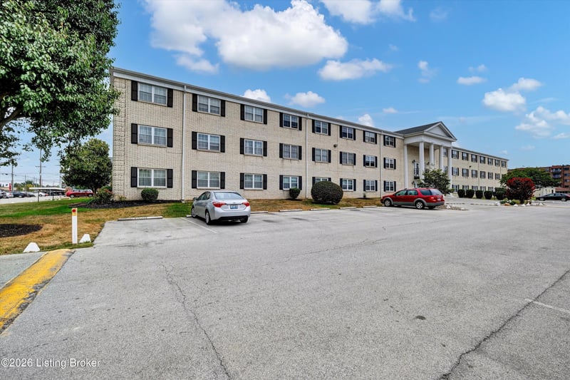 337 El Conquistador Pl, Louisville, KY 40220