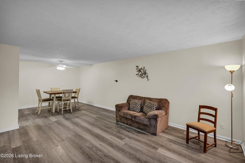 337 El Conquistador Pl, Louisville, KY 40220