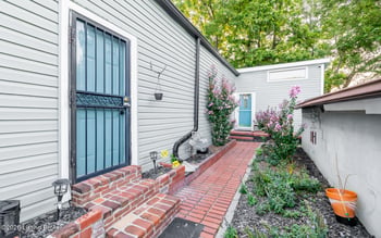 339 N 28th St, Louisville, KY 40212