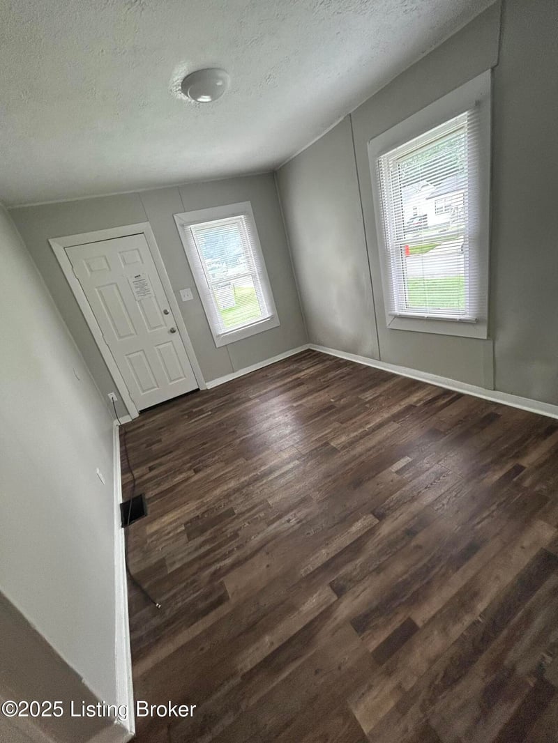 339 N 42nd St, Louisville, KY 40212