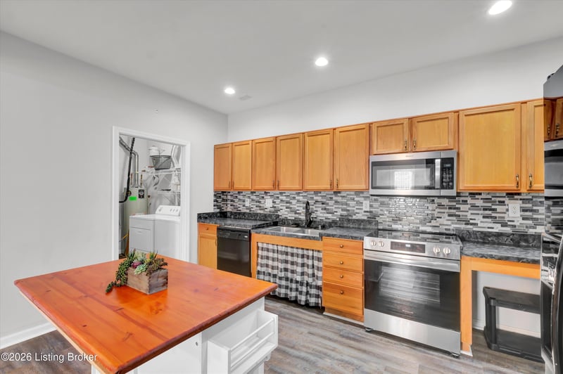 339 S Dorsey Ln, Louisville, KY 40223