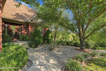 34 River Heights Blvd, Taylorsville, KY 40071