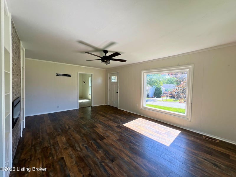 340 Beech St, Calvert City, KY 42029