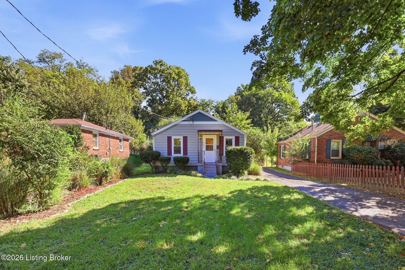 3403 Dell Rd, Jeffersontown, KY 40299