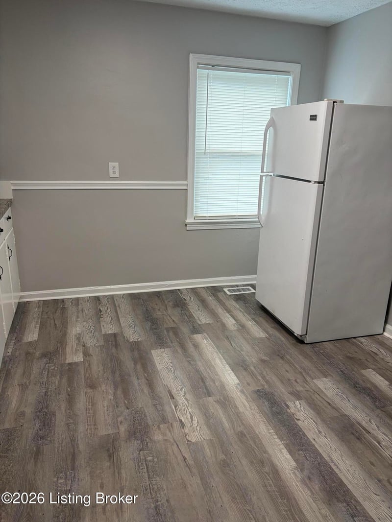 3403 Lees Ln, Louisville, KY 40216