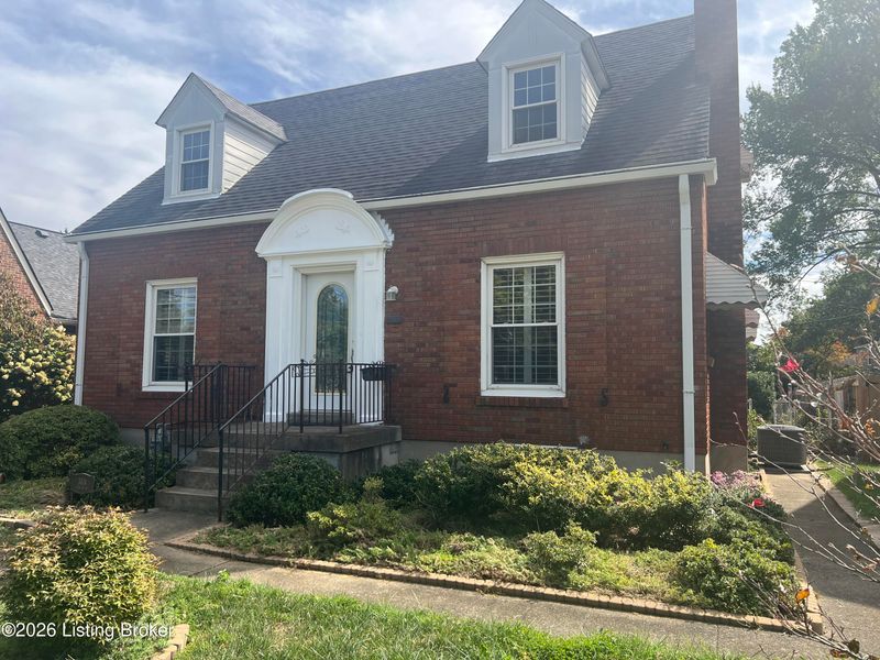 3404 Lexington Rd, Louisville, KY 40207