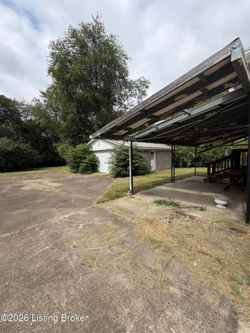 3410 Peleske Dr, Louisville, KY 40216