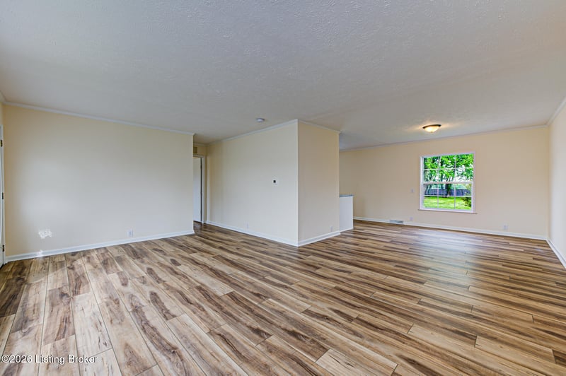 3411 Cedar Point Ln, La Grange, KY 40031