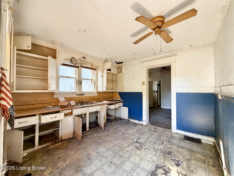 3414 W Market St, Louisville, KY 40212