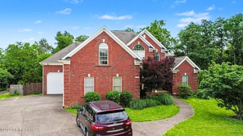 3416 Tucker Wood Ln, Louisville, KY 40299