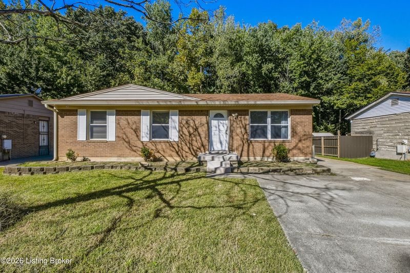 3419 Bonaventure Blvd, Louisville, KY 40219