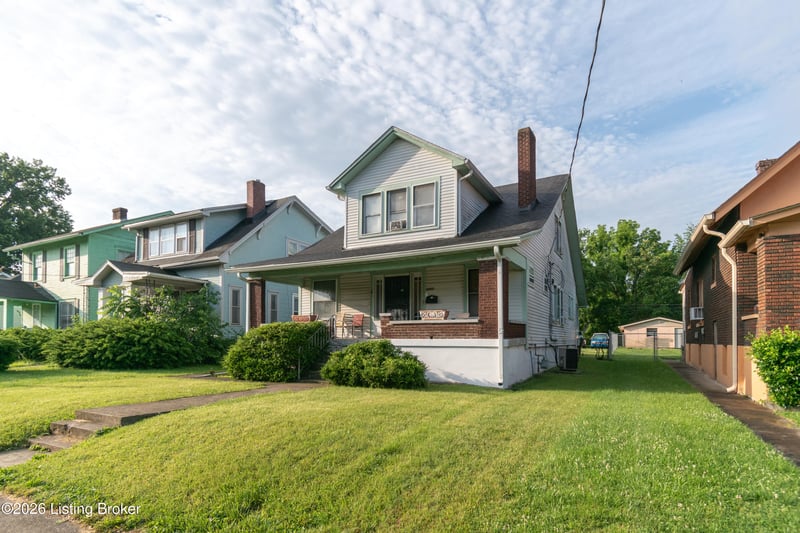 3422 River Park Dr, Louisville, KY 40211