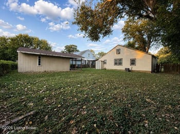 344 Plaza Ave, Louisville, KY 40218