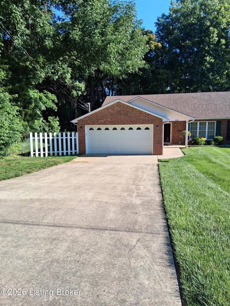 3440 Doe Valley Pkwy, Brandenburg, KY 40108