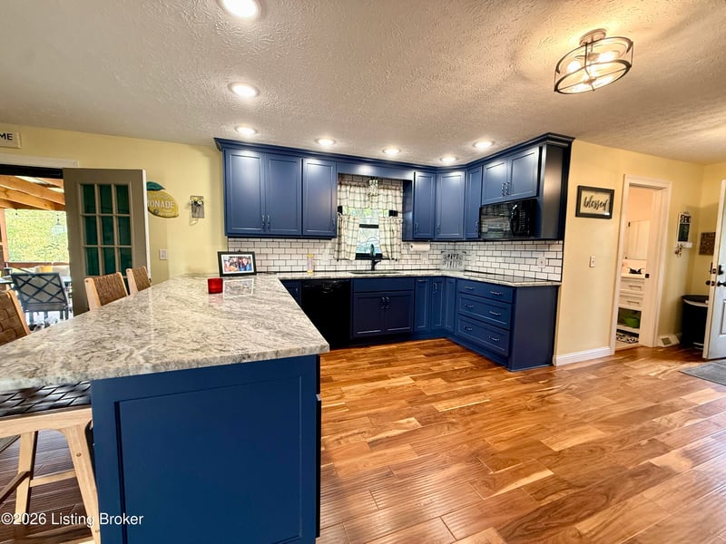 345 Poplar Flat Rd, Bardstown, KY 40004