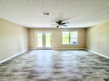 345347 Breckinridge Cir, Vine Grove, KY 40175