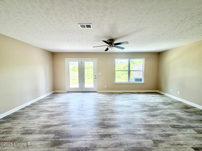 348350 Breckinridge Cir, Vine Grove, KY 40175