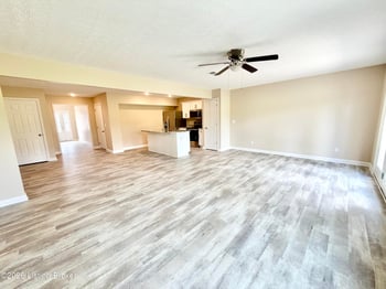 348350 Breckinridge Cir, Vine Grove, KY 40175