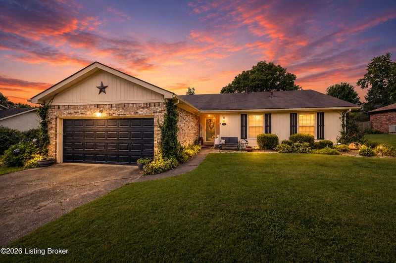 349 Tophill Dr, Shelbyville, KY 40065