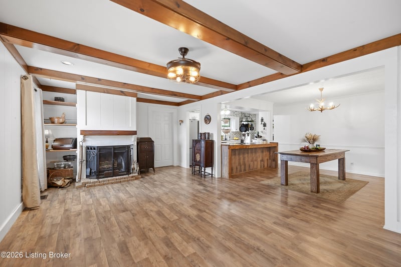349 Tophill Dr, Shelbyville, KY 40065